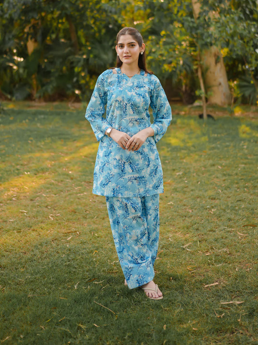 es:  Premium breathable lawn fabric Elegant sky blue floral print 2-piece matching kurta & trouser set Comfortable straight-fit design Lightweight and soft for all-day comf